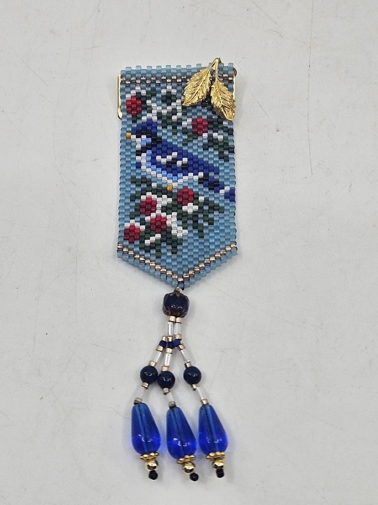 Loom Beaded Banner Blue Jay Bird & Flowers Gold Tone Leaves Pin Brooch Japan