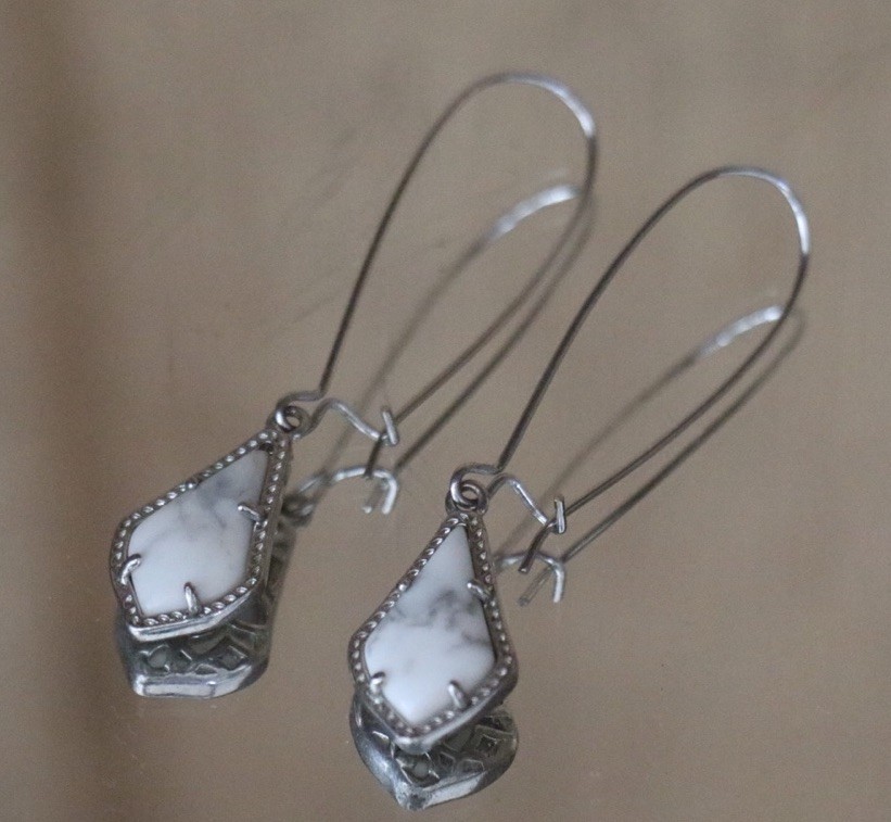 Kendra Scott Lori Rhombus Dangle Drop Earrings With Howlite Stone