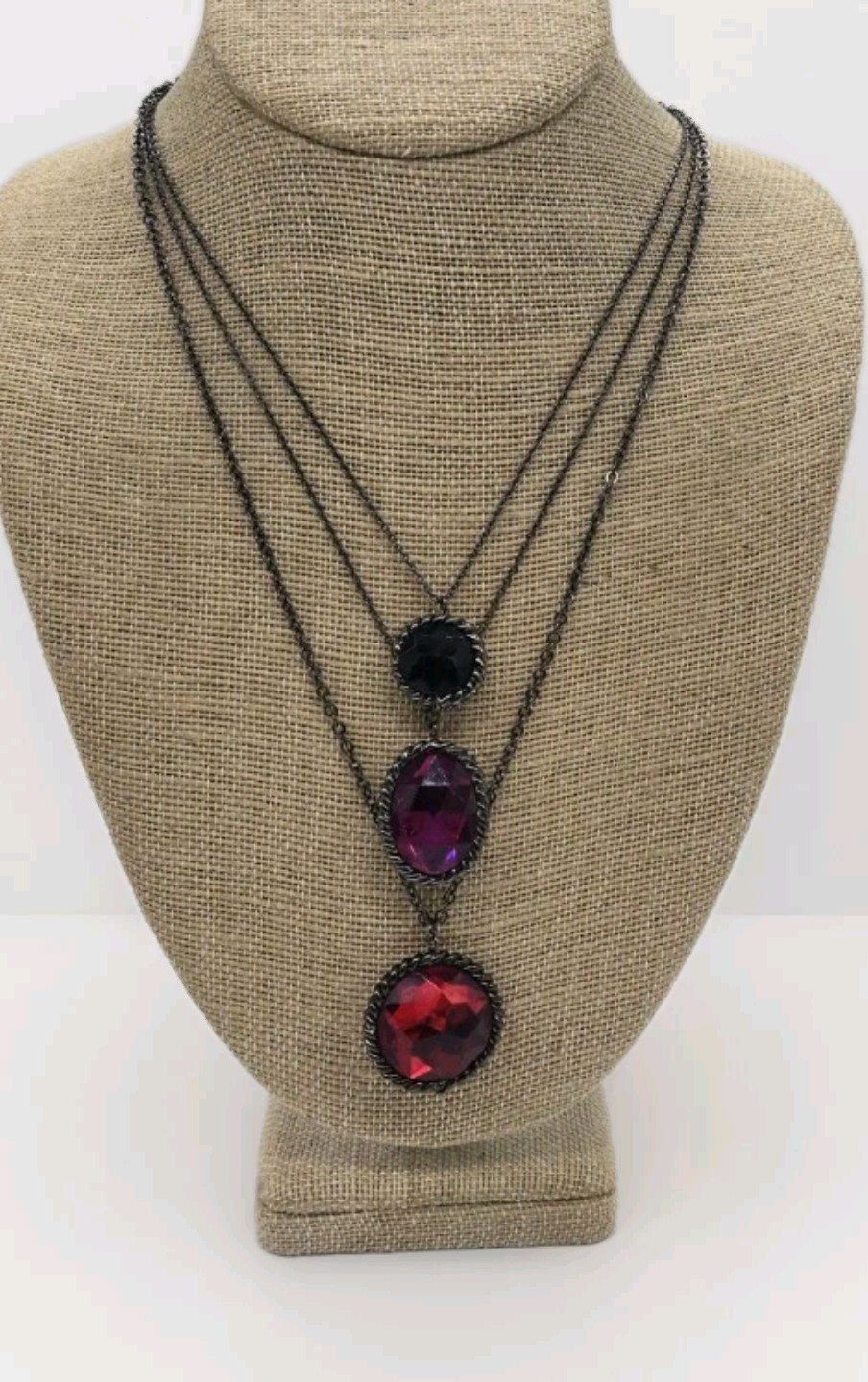 Red Pink Black Crystal Rhinestone Layered Necklace Gunmetal 19 in