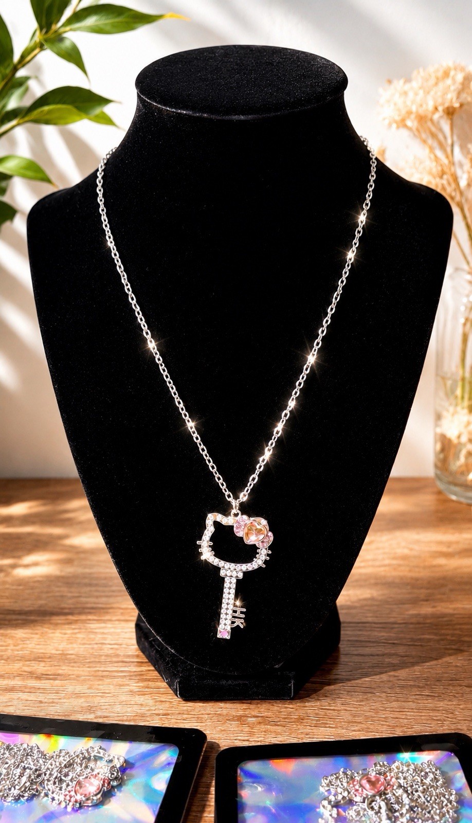 Silver Tone Hello Kitty Rhinestone Key Charm Cable Chain Necklace