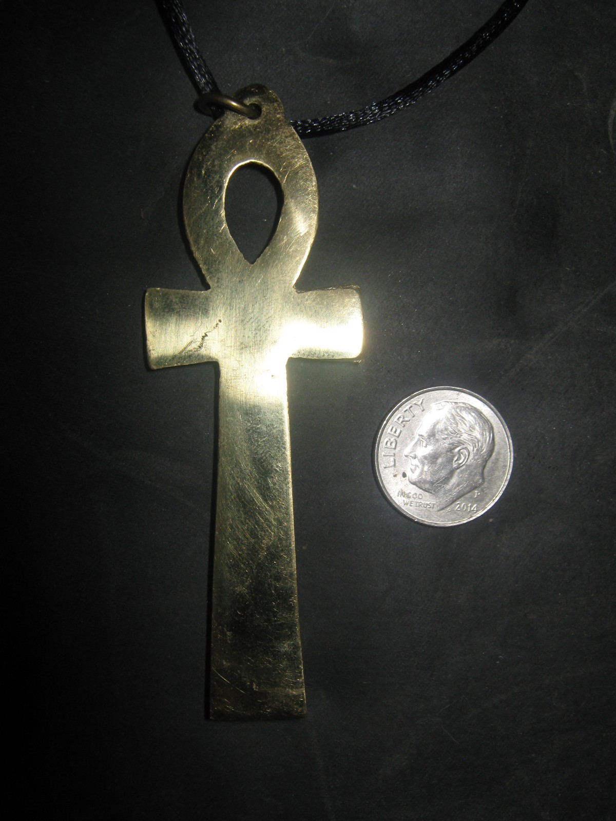 LARGE 3 INCH 17 GRAMS GOLD TONE EGYPTIAN ANKH EGYPT PENDANT CHARM NECKLACE