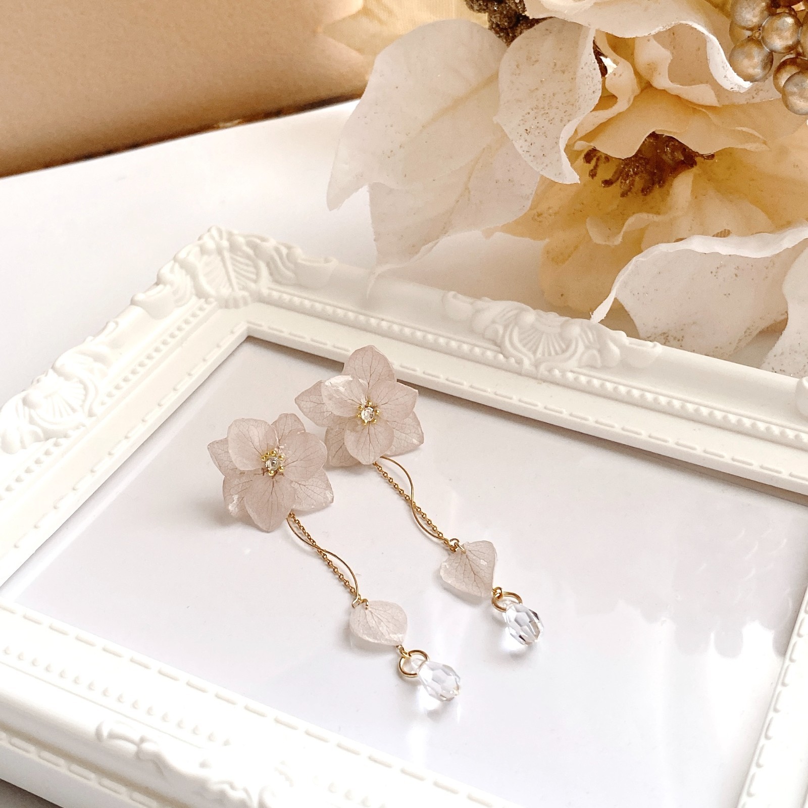 Real Annabelle Hydrangea Flower Earrings Gold Handmade Japan