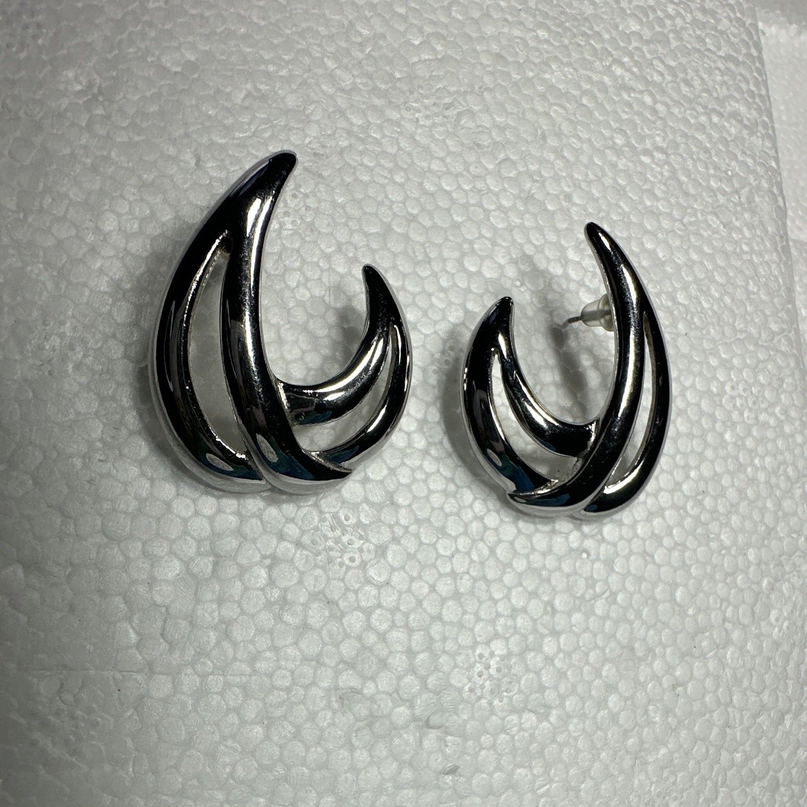 Napier Silver Tone Signed Crescent Swirl Stud Earrings No Stone Butterfly