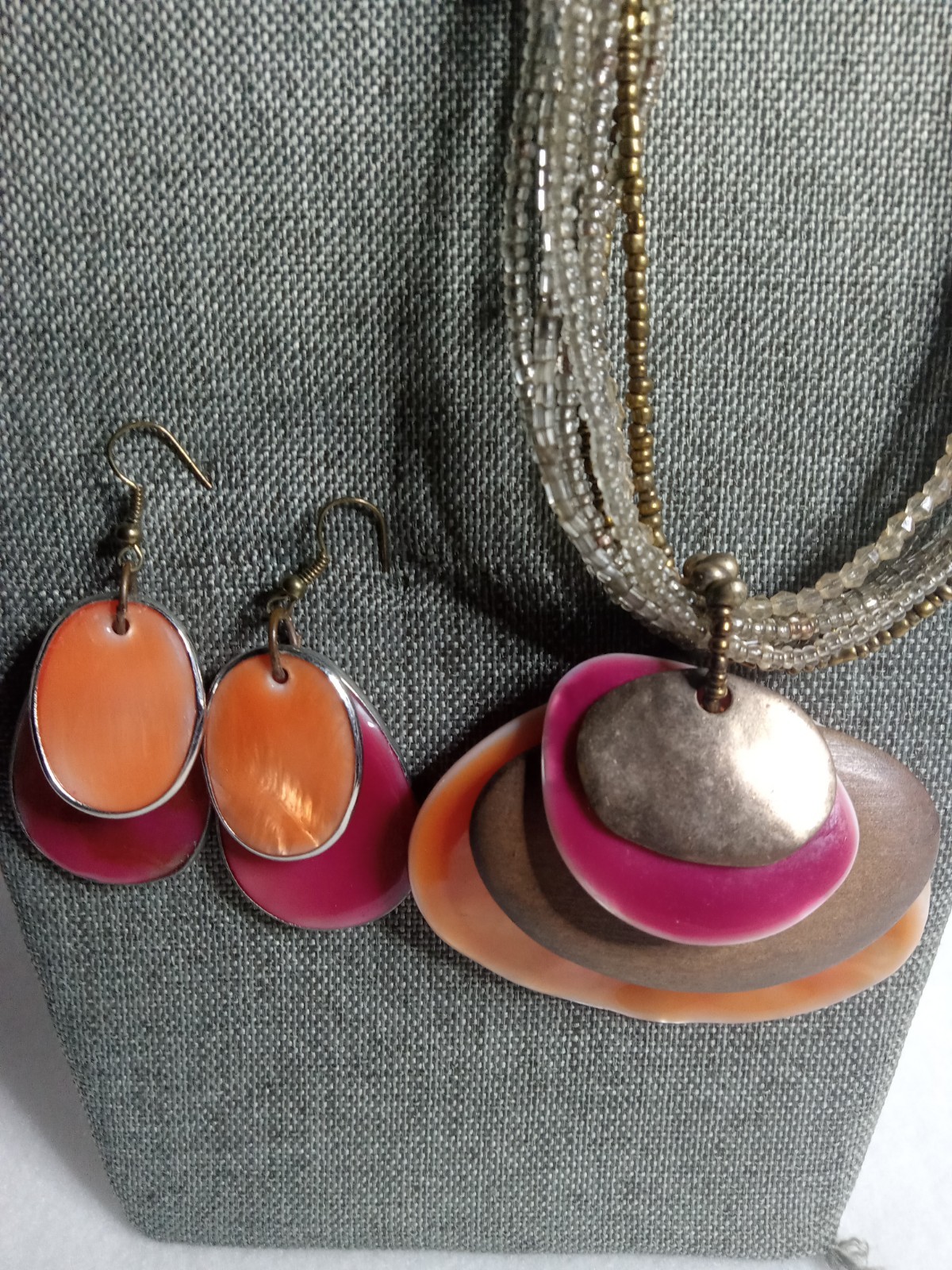 Chico’s Vibrant Pink And Orange Beaded Staement Necklace & Earring Set