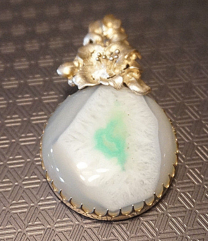 Beautiful Unique glass pendant with silver tone flower cluster hook and bezel