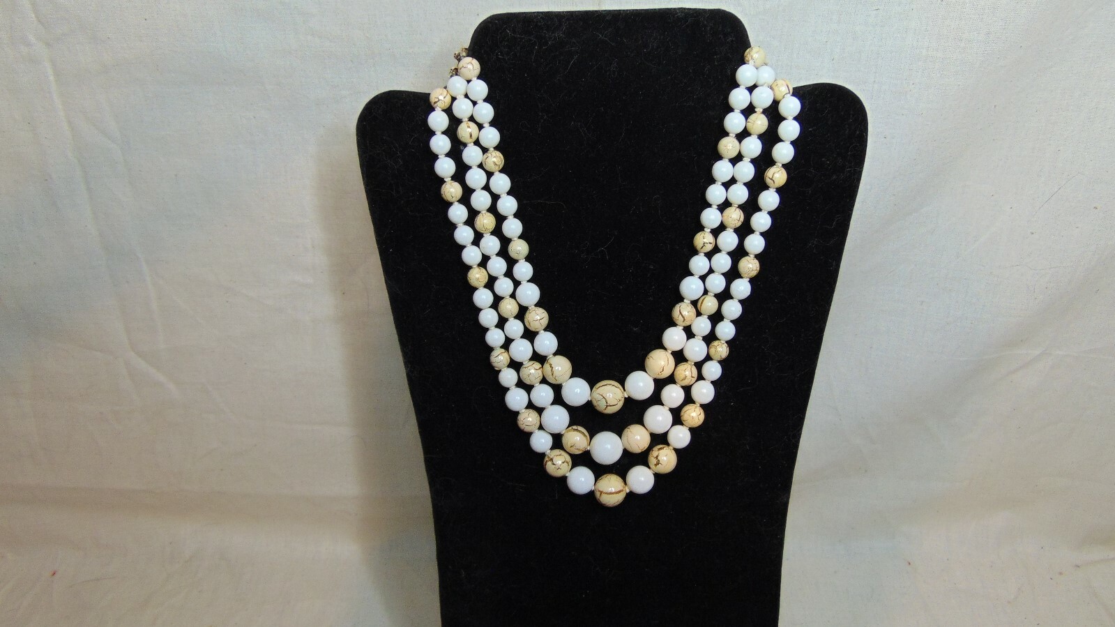 15″ to 17″ 3 STRAND WHITE&CREAM BEADED NECKLACE JAPAN