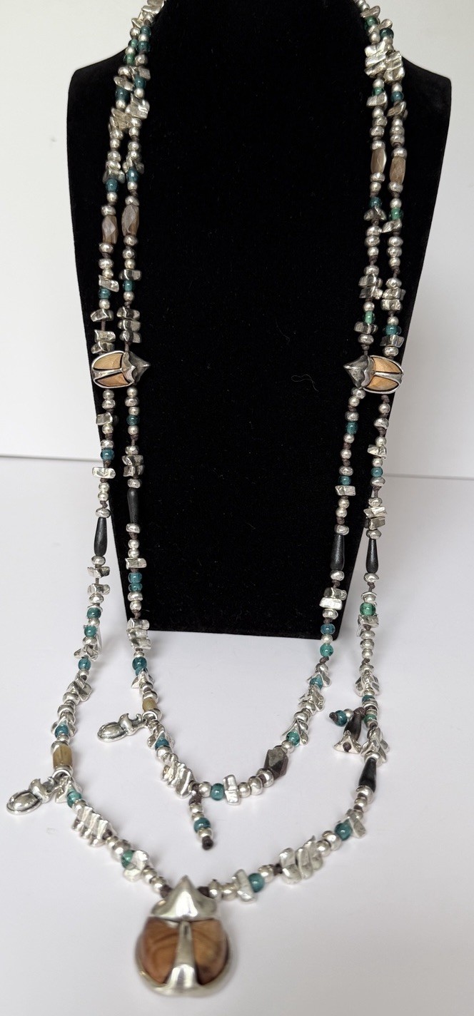 UNOde50 “Es Cara” Necklace Multi-Strand Beetle Scarab Necklace Retired – Spain