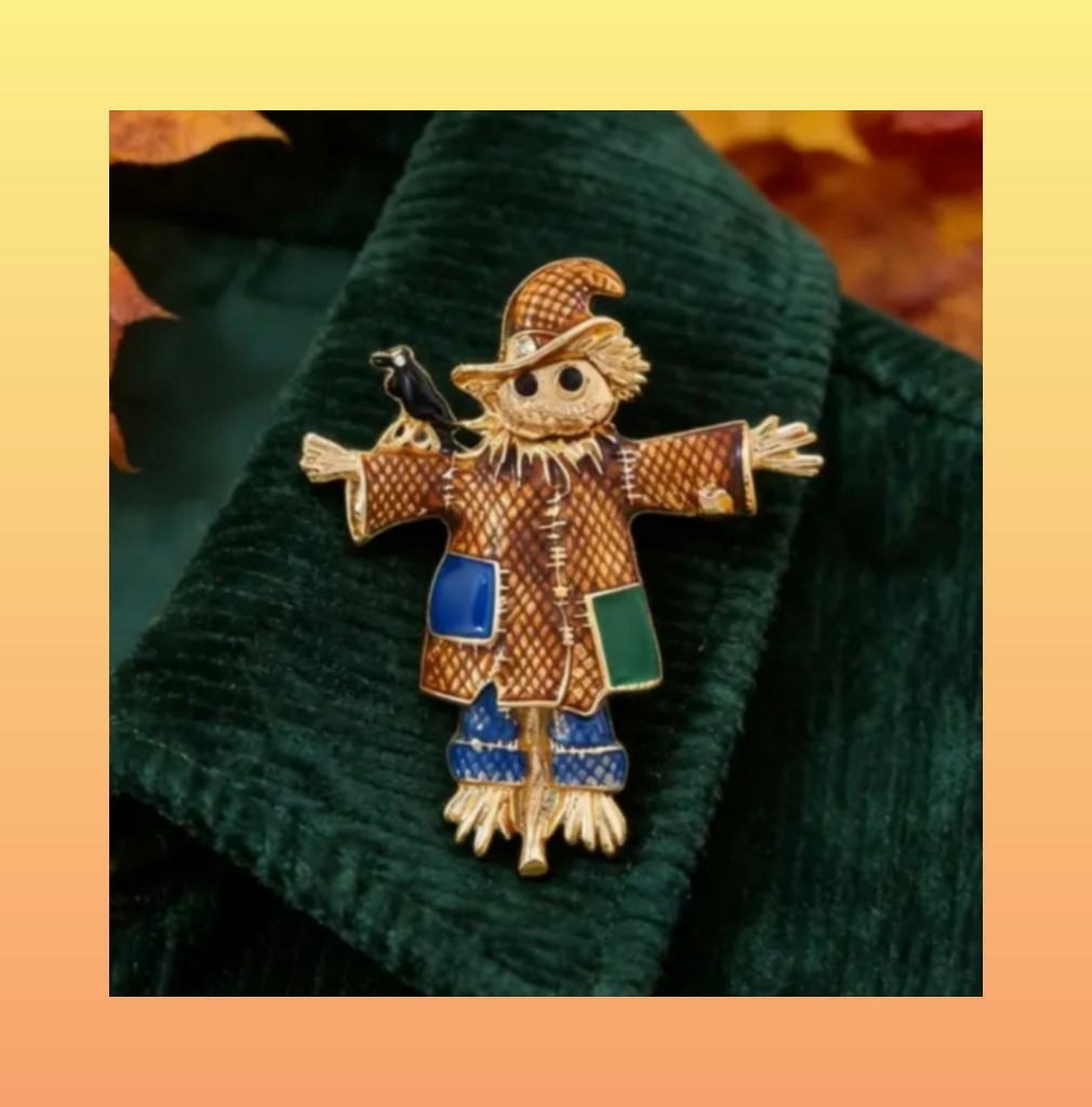 VTG SCARECROW PIN BROOCH~HALLOWEEN THANKSGIVING~FALL~HARVEST~PUMPKIN~MAPLE LEAF