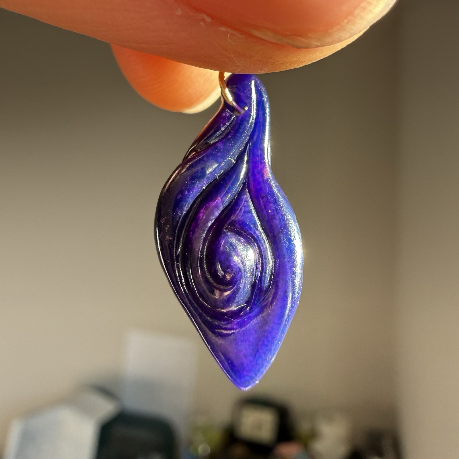 Natural Sugilite Richterite Blue Purple Calla Lily Flower Pendant Hand Carved