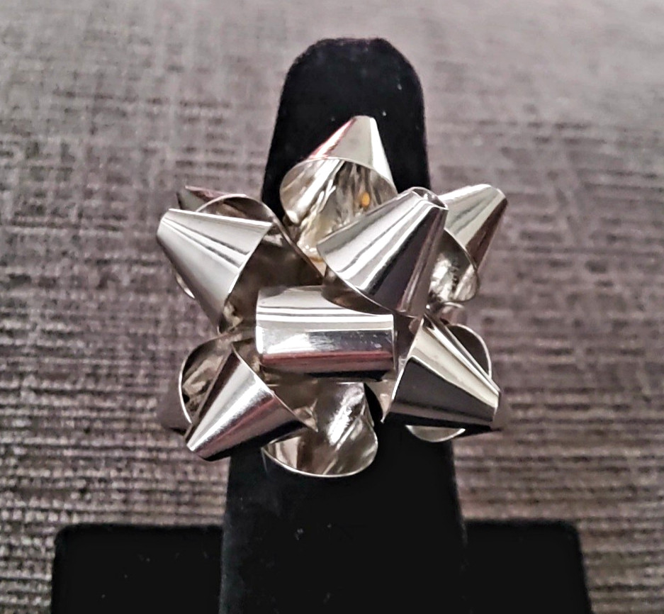 Park Lane RARE SILVER BOW RING – Sparkling RHODIUM Silver Plating – SZ 7 Unique