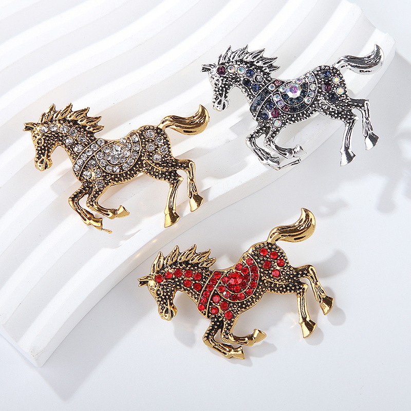 5Pcs Zodiac Horse Brooch Enamel Lapel Pin Set for Casual & Formal Occasions