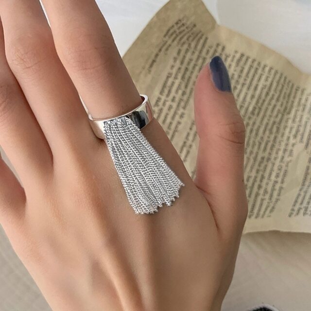 Hip Hop Punk Tassel Rings for Women Elegant Charm Vintage Unique Ring Tassel Gif
