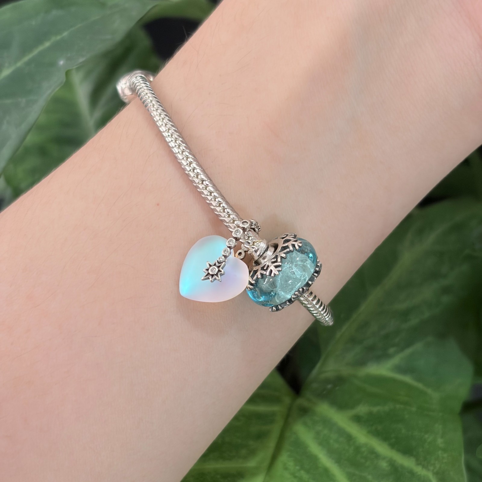 100% NEW #794143C01 PANDORA Shooting Star Moonstone iridescent Heart Charm
