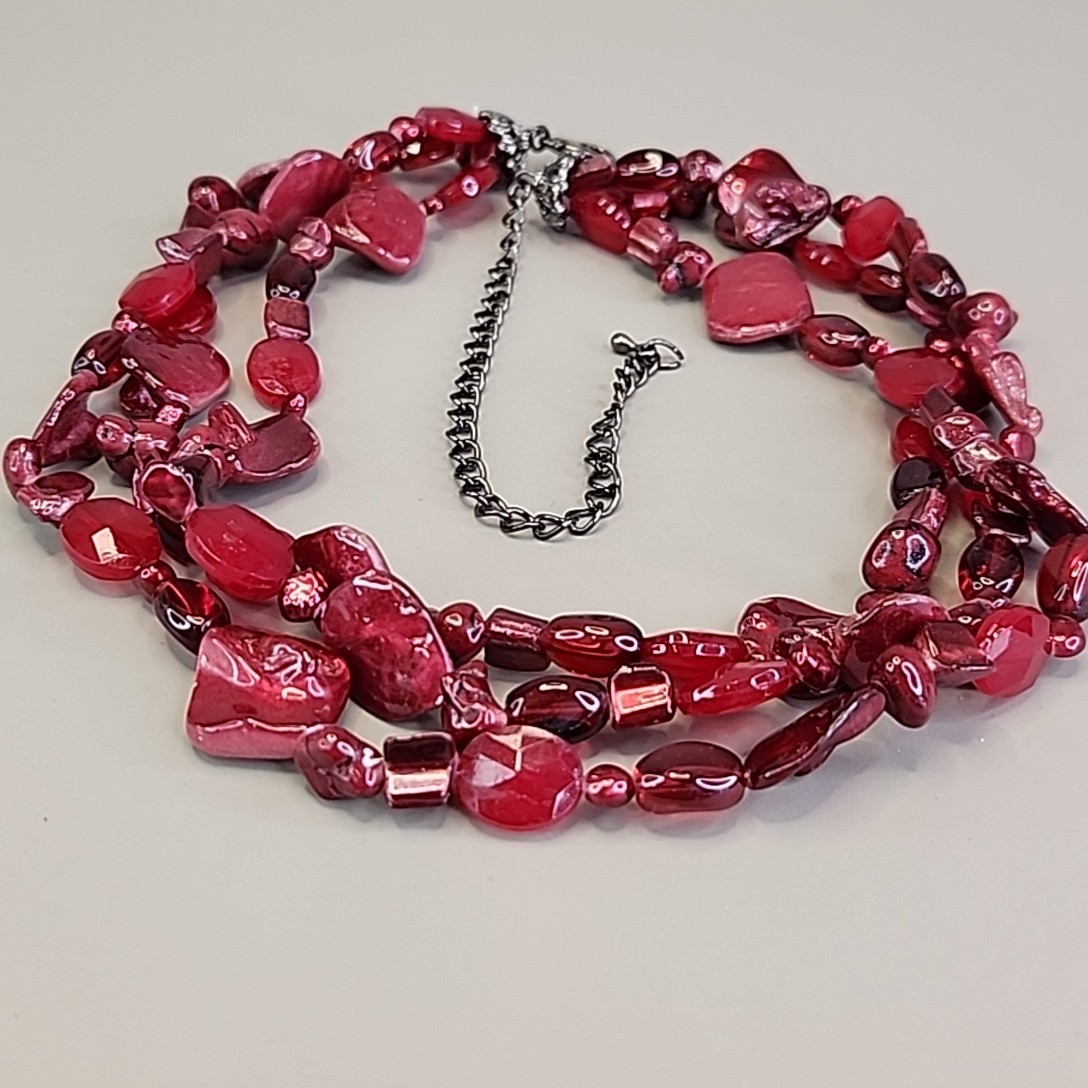 Shell Beaded Necklace Dyed Red Layered Antiqued Gunmetal Chain Glass 21″