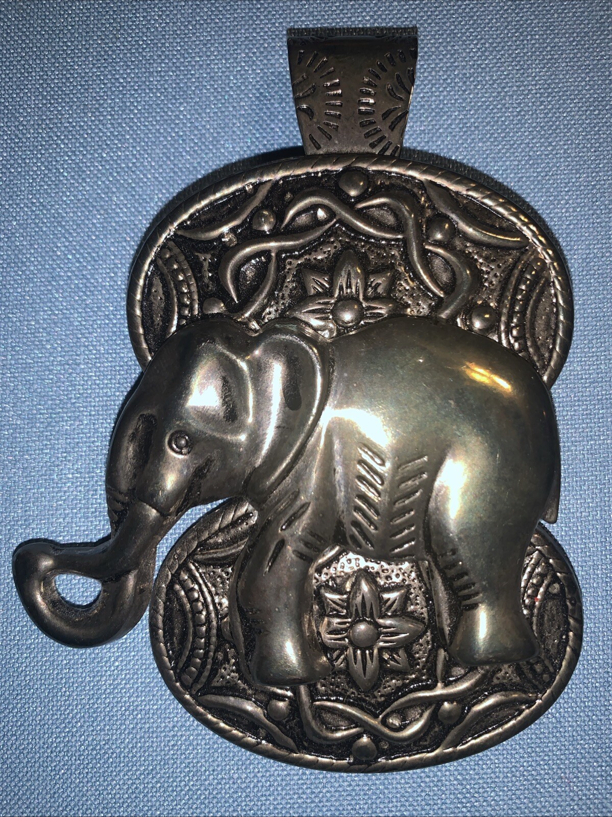 New Brass Gold Elephant Pendant Alabama Crimson Tide Item# 0004