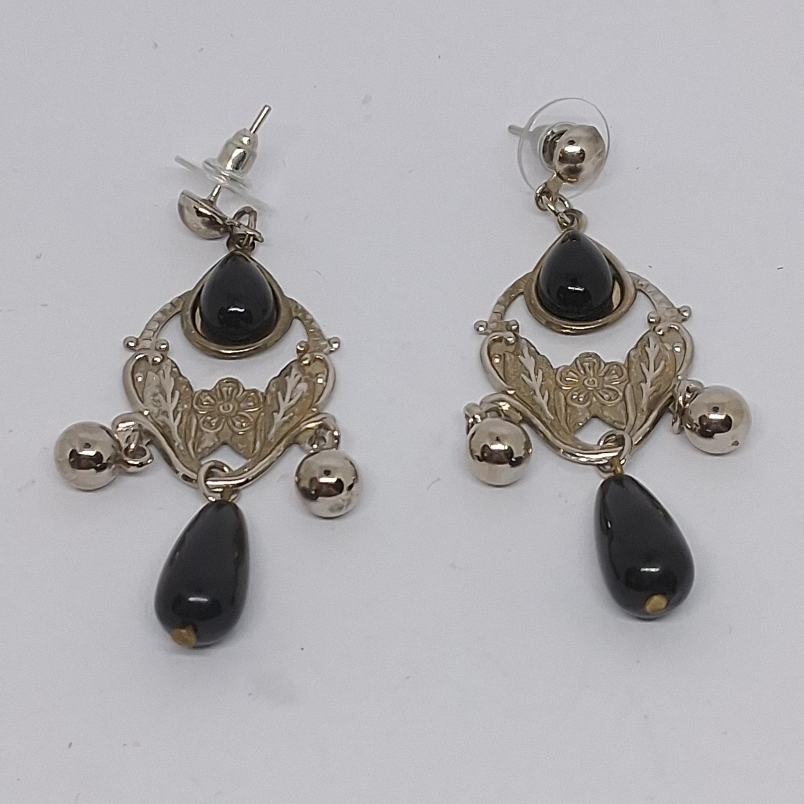 Vintage Silver-tone W/ Black Beaded Chandelier Drop Dangle Post Pierced Earrings