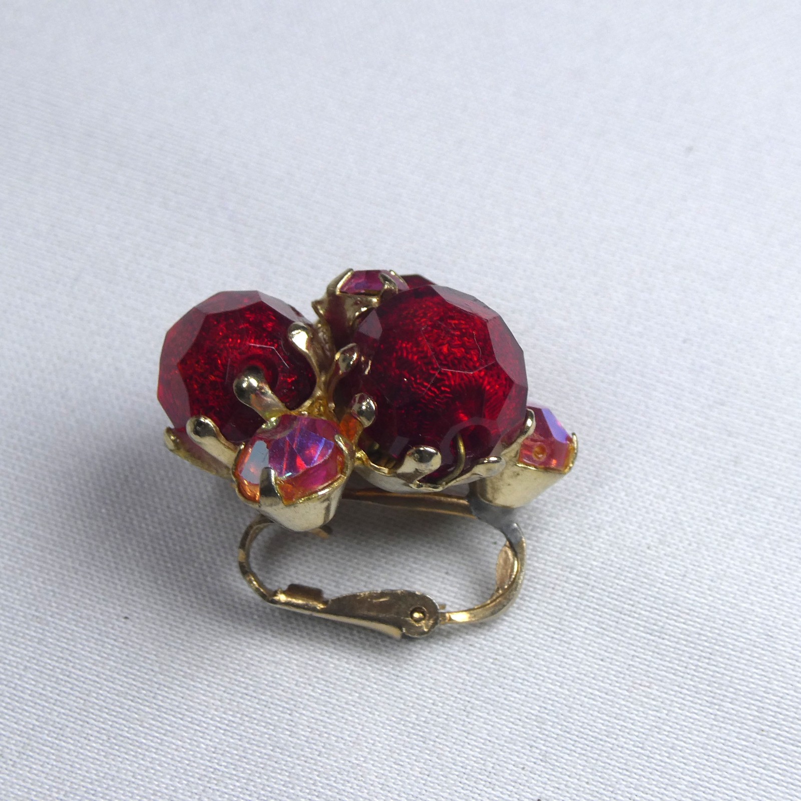 Vintage Vogue Red Aurora Borealis Crystal Cluster Clip On Earrings Mid Century