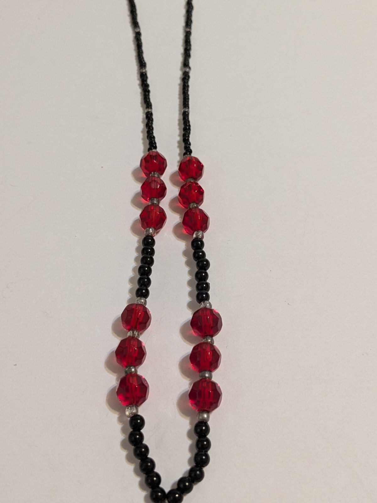 Multicolor Acrylic Beaded Wire Necklace With Shell Ring Pendant. 28″. BOHO