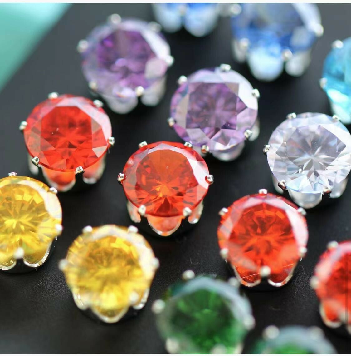 Fashion Women Jewelry Six Prong Crystal Rainbow Style 24PC Earrings Studs 0789