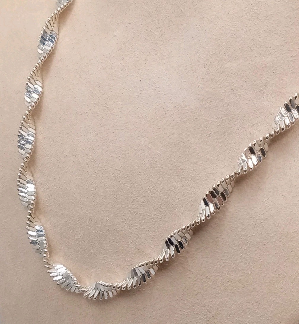 Silver Tone Twisted Herringbone Necklace Liz Claiborne Wedding 16″ Adjustable