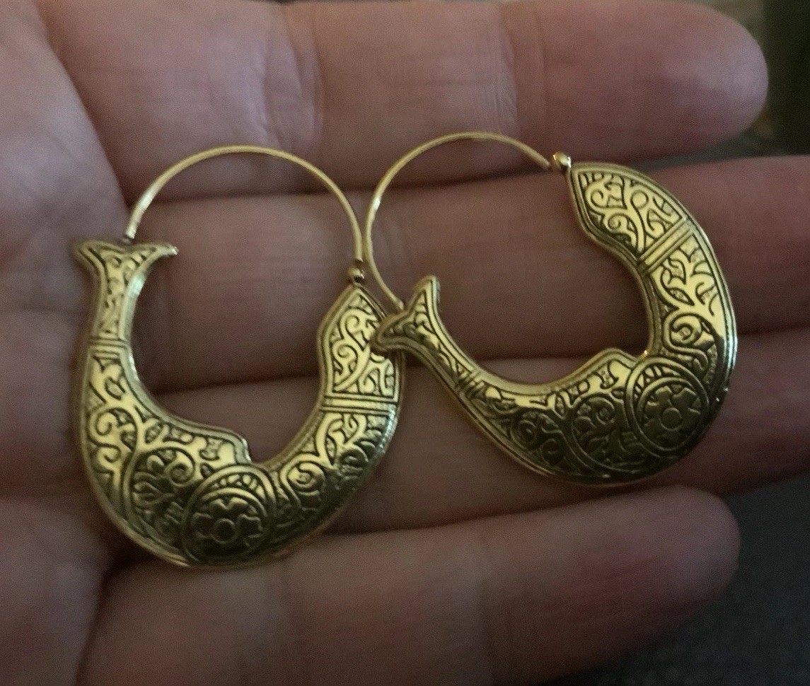 Chico’s Hoop Fish Earrings Gold Tribal Byzantine Etched Moroccan Crescent Boho