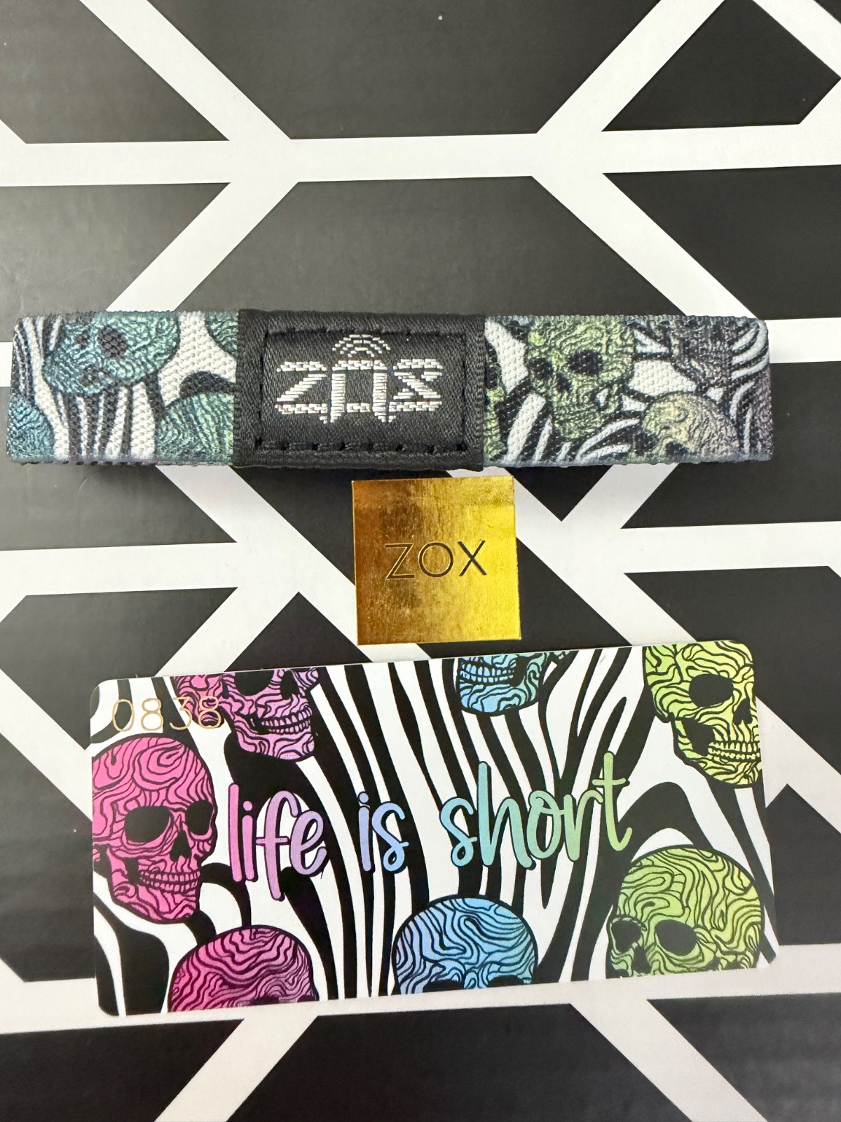 ZOX “LIFE IS SHORT #838” MEDIUM