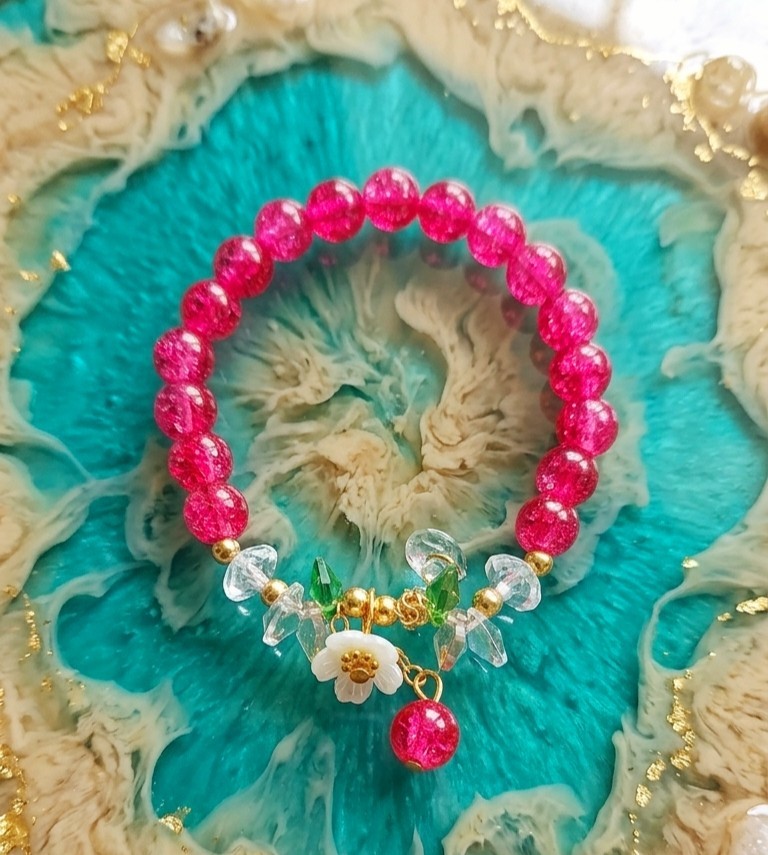 Pink Glass Beaded Flower Charm Bracelet – Boho Daisy Style Stretch