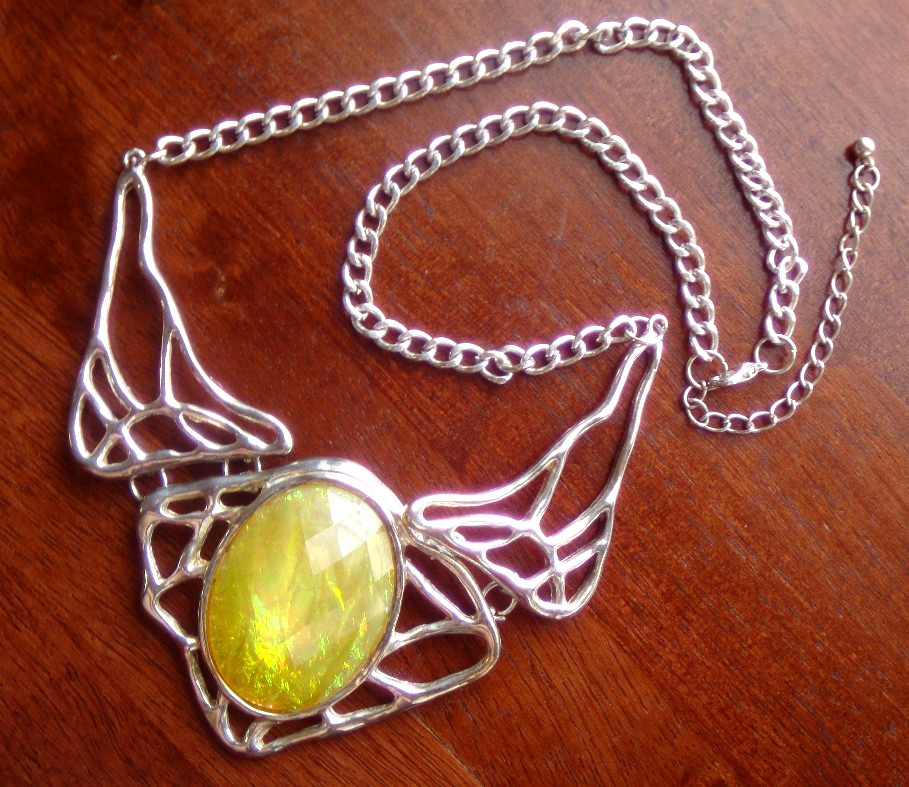 Angel Wing Yellow Faceted Pendant Necklace