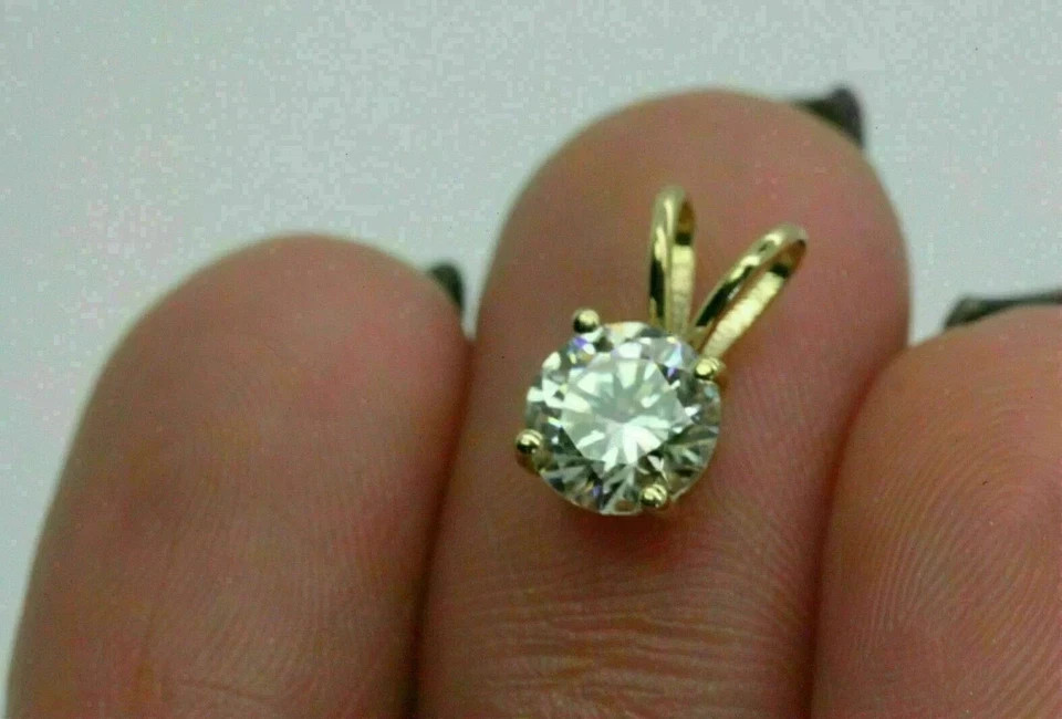 2Ct Round Cut Simulated Diamond Pendant For Women’s 14k Yellow Gold Plated