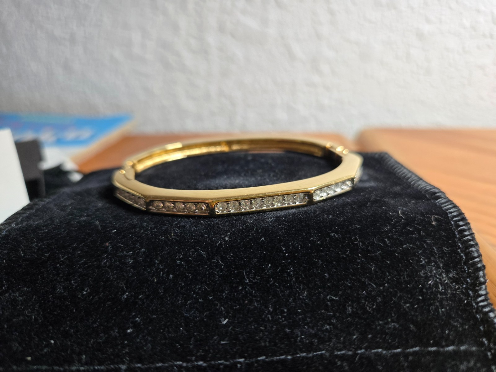 Swarovski Swan Clear Crystal Pave’ Gold Tone Hinged Bangle Bracelet Stamped