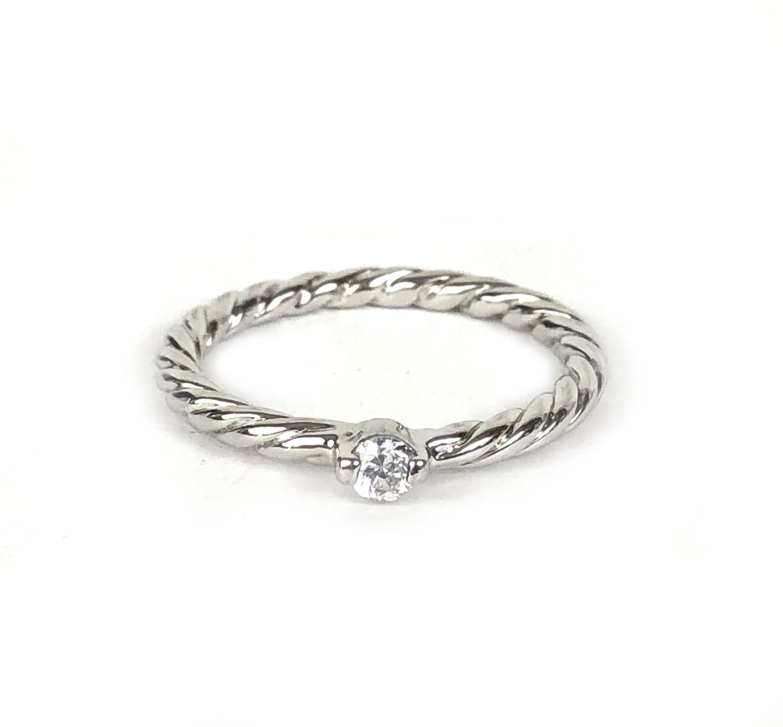Minimalist Brilliant CZ Silver Plated Ring Sz 7 NEW Designer Fashion Jewelry