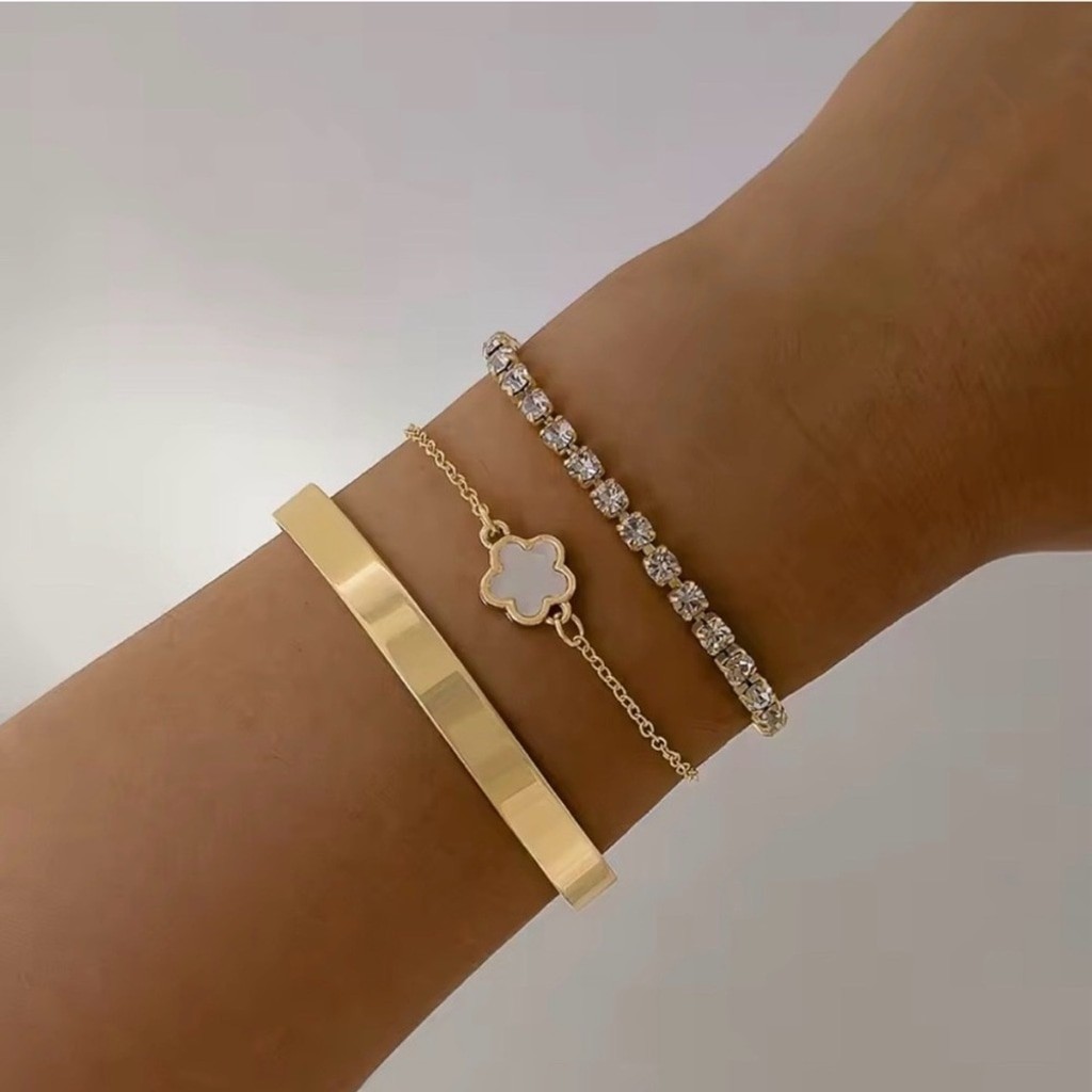 Elegant Gold and Silver Bracelet Set