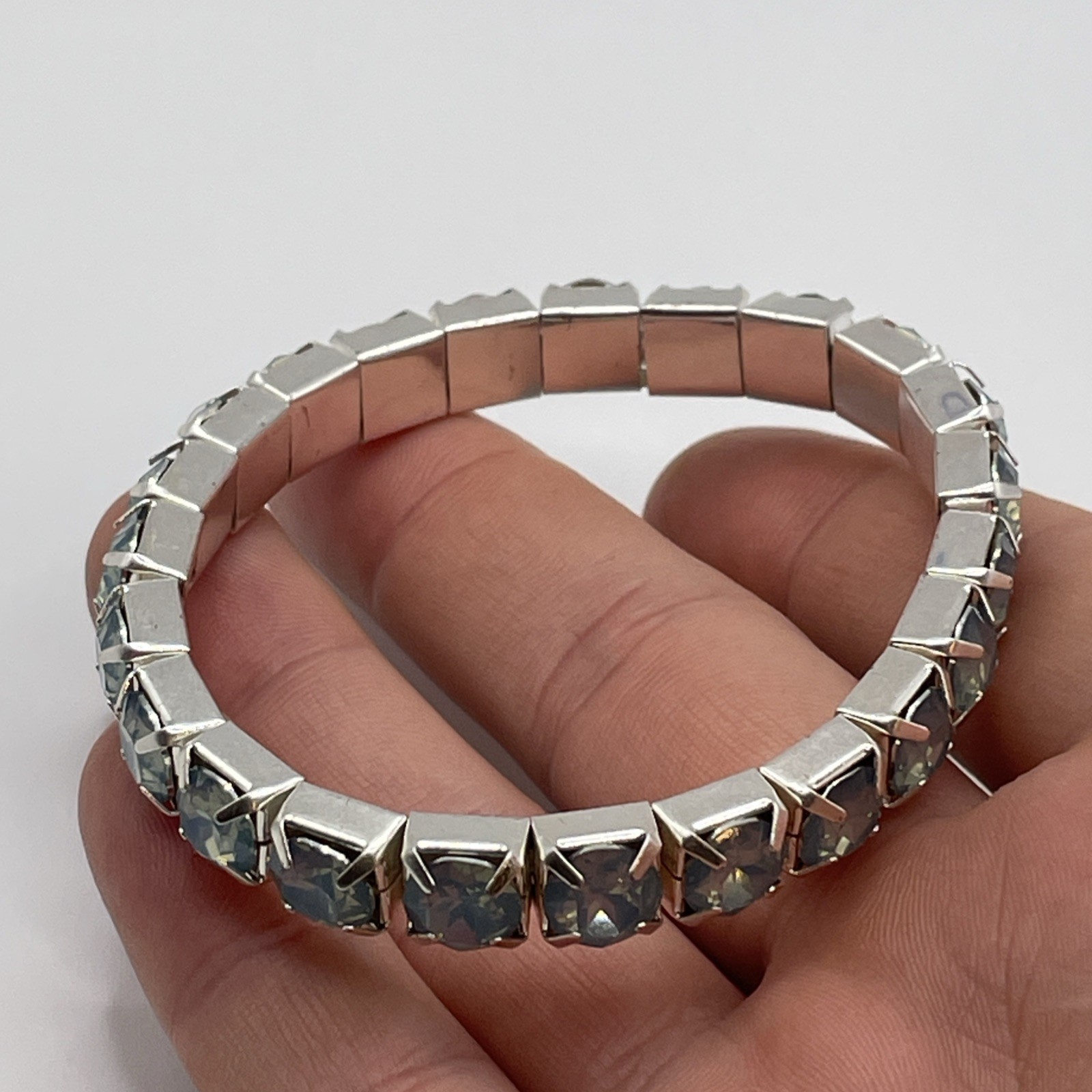 Bracelet Vintage Stretch Blue Rhinestone Glass Metal Silver Tone Jewelry
