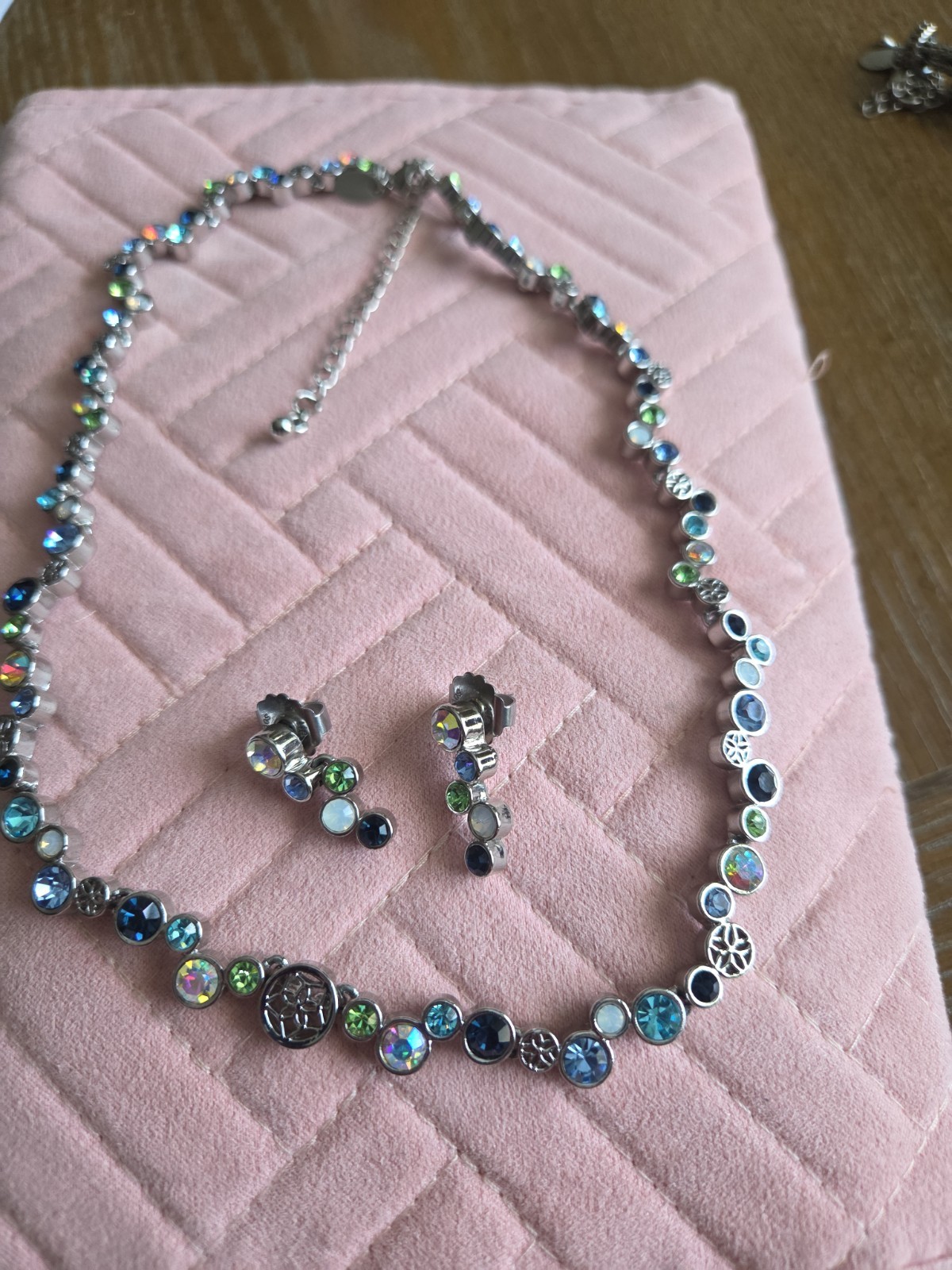 Lia Sophia HAPPY HOUR NECKLACE & EARRINGS SilverTone Blue Crystals RETIRED EUC