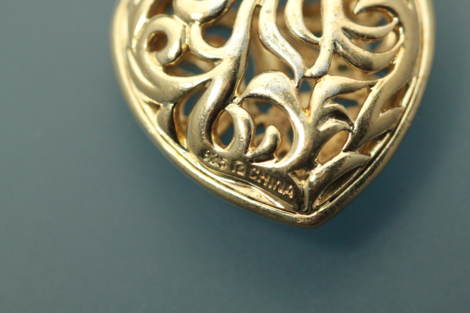 925 Sterling Silver Two Toned Etched Design Heart Pendant 7.3 Grams (PEN9361)