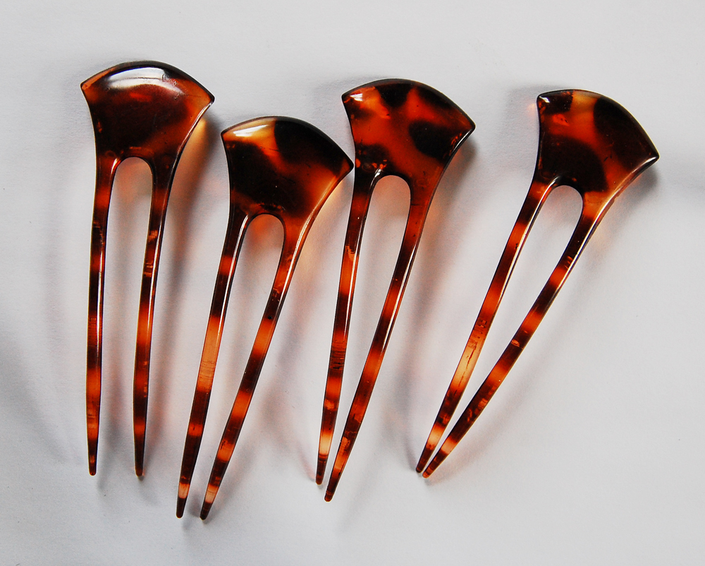 VINTAGE 4 TORTOISE PLASTIC HAIR PIN FORKS PINS STICKS FRANCE • 4 inches