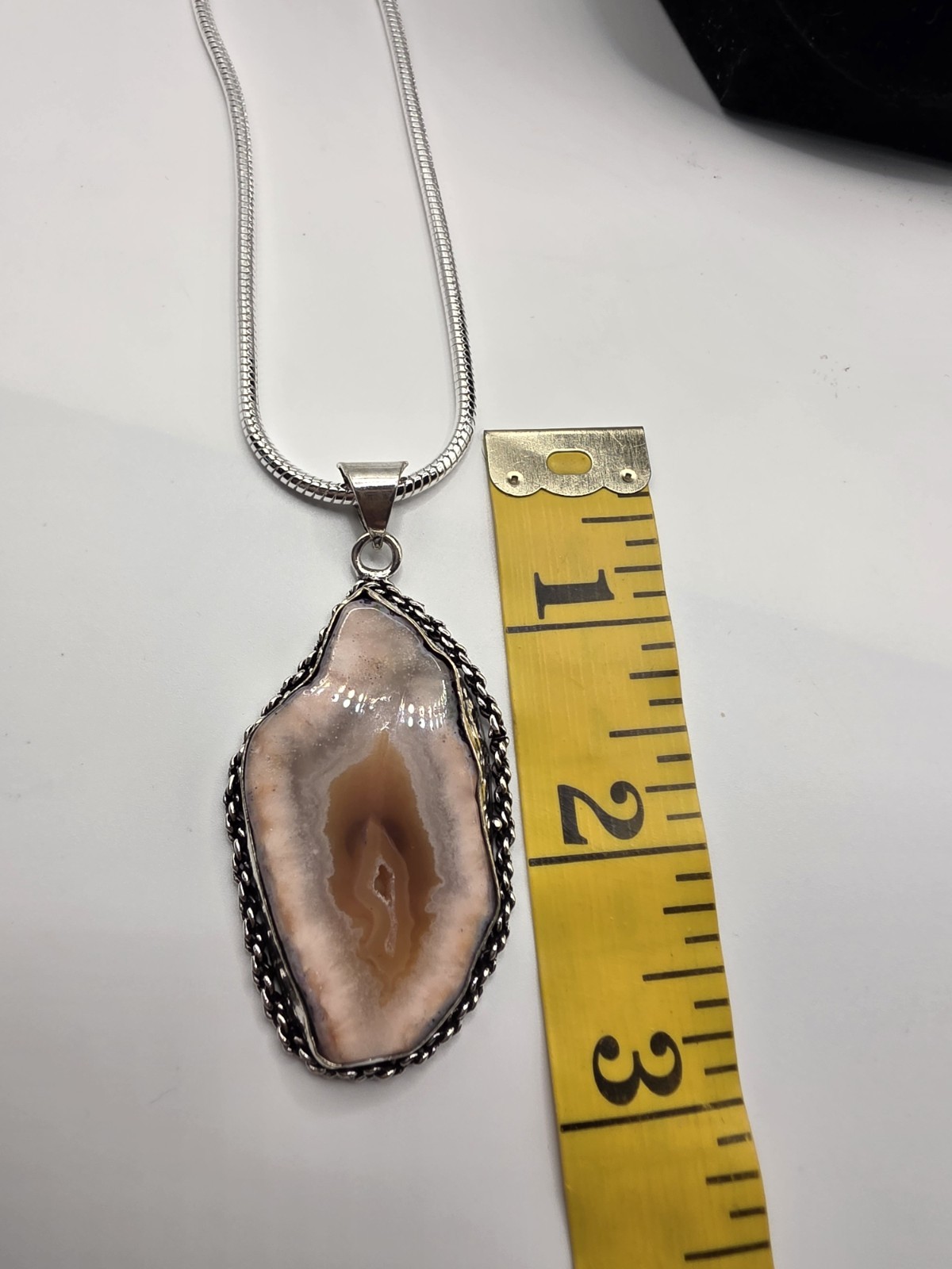Natural Peach Agate Slice Silver 925 Plated Snake 22″ Chain Necklace