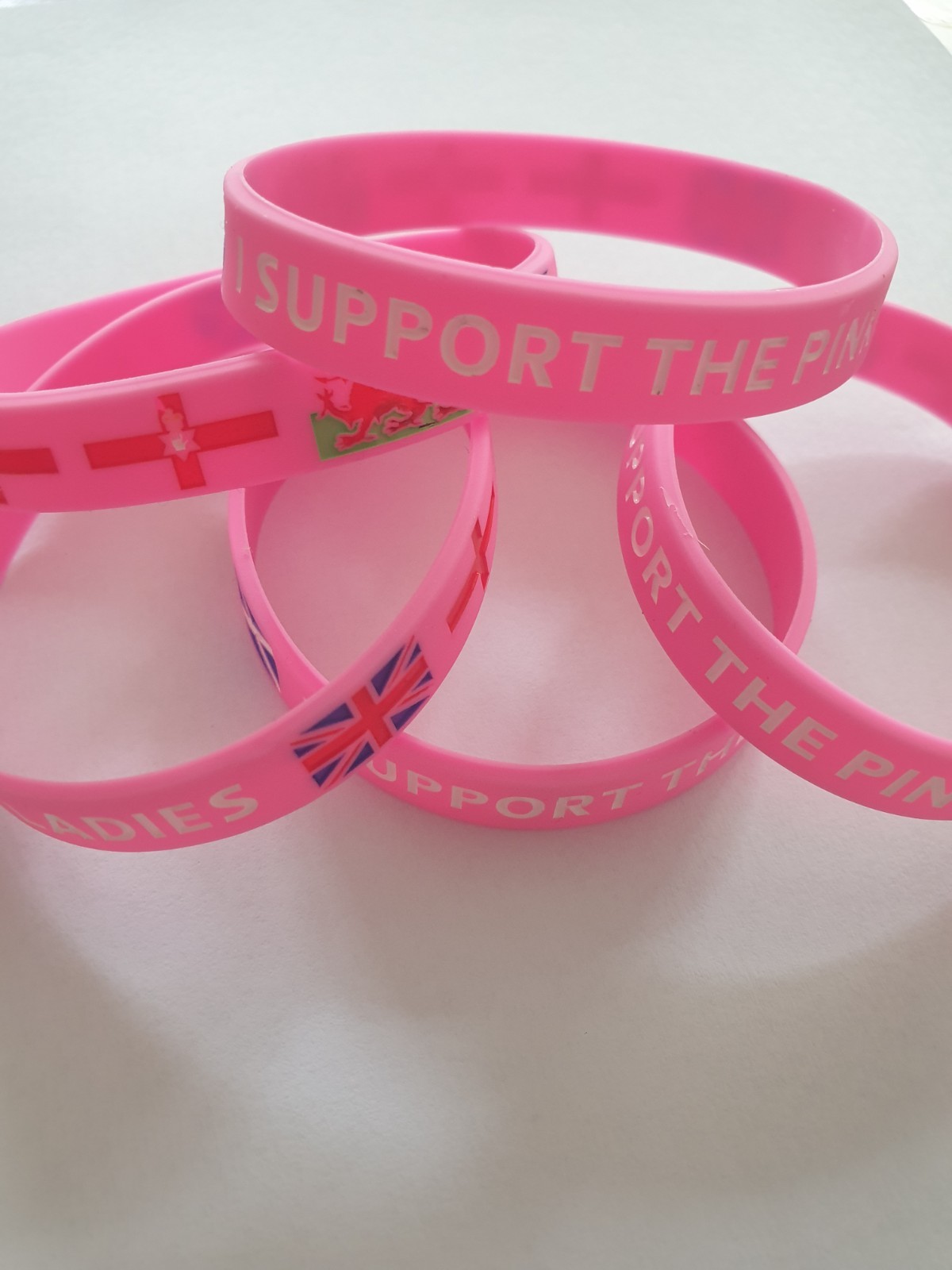 1 SINGLE I SUPPORT THE PINK LADIES Bracelet All UK Flags