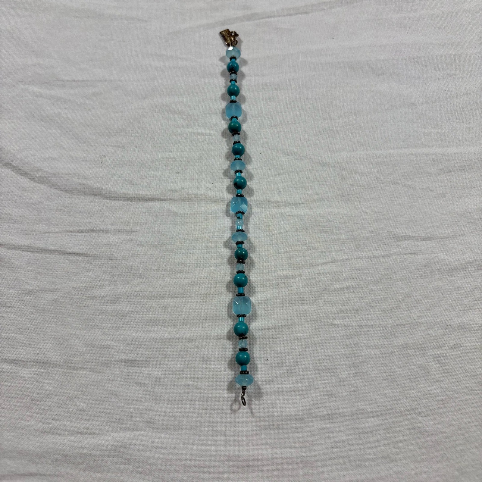 Baroni Designs Turquoise Blue Faceted Bead Charm Bracelet