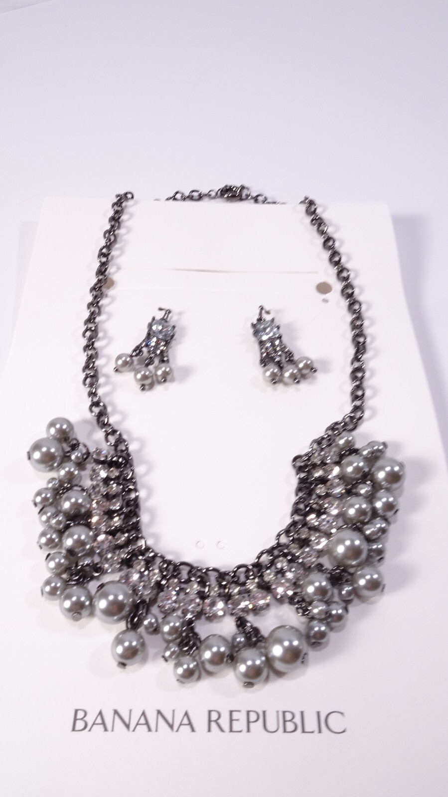 Banana Republic Women’s Silver Bauble Crystal Festive Necklace earrings NWT 90