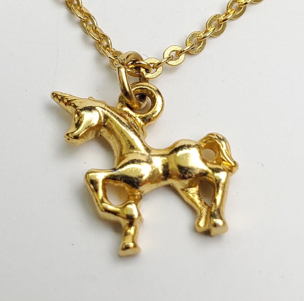 16″ (40cm) Legendary Unicorn Pendant Necklace Gold Tone Metal Chain Vintage