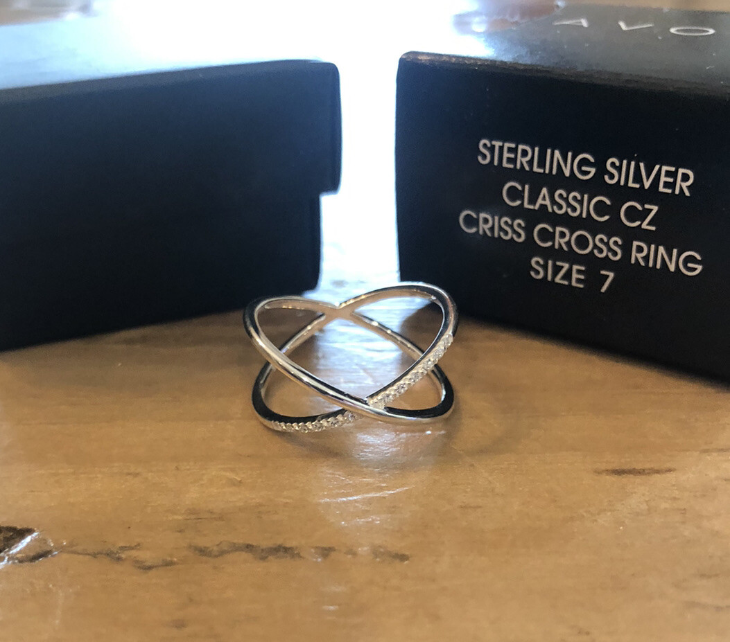 AVON 925 NVC CZ STERLING SILVER CRISS CROSS RING SIZE 7 NIB