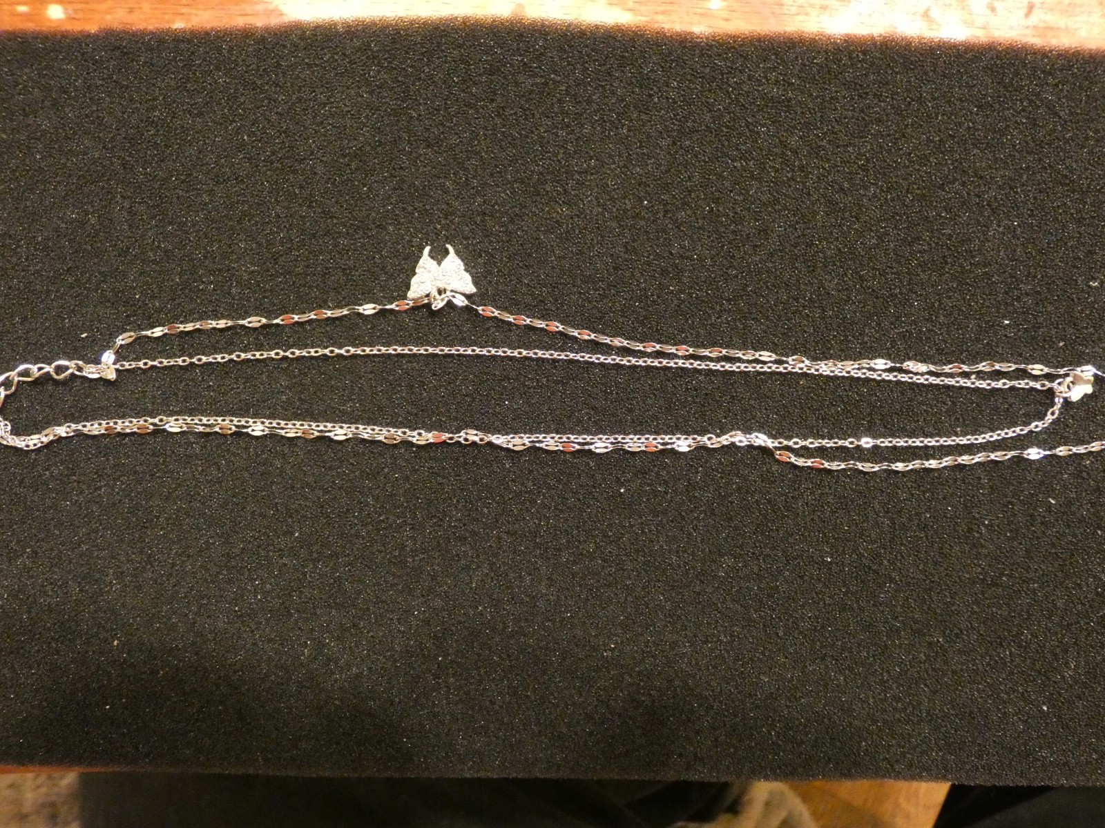 Silve coloured Butterfly Necklace Jewellery Adjustable length 16″ to 20″ (T209)