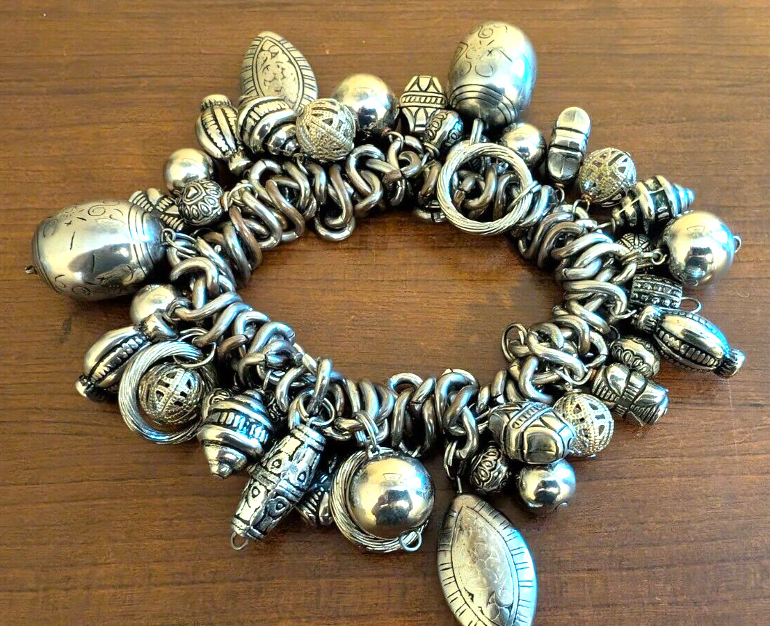 Silver-Tone Linked Chunky Stretch Bangle Bracelet Lots of Charms UN-branded