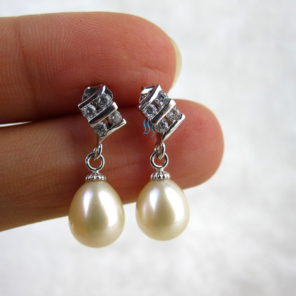 7.0*8.0mm Freshwater Pearl Earrings Dangle Earrings D18S——MORE COLORS