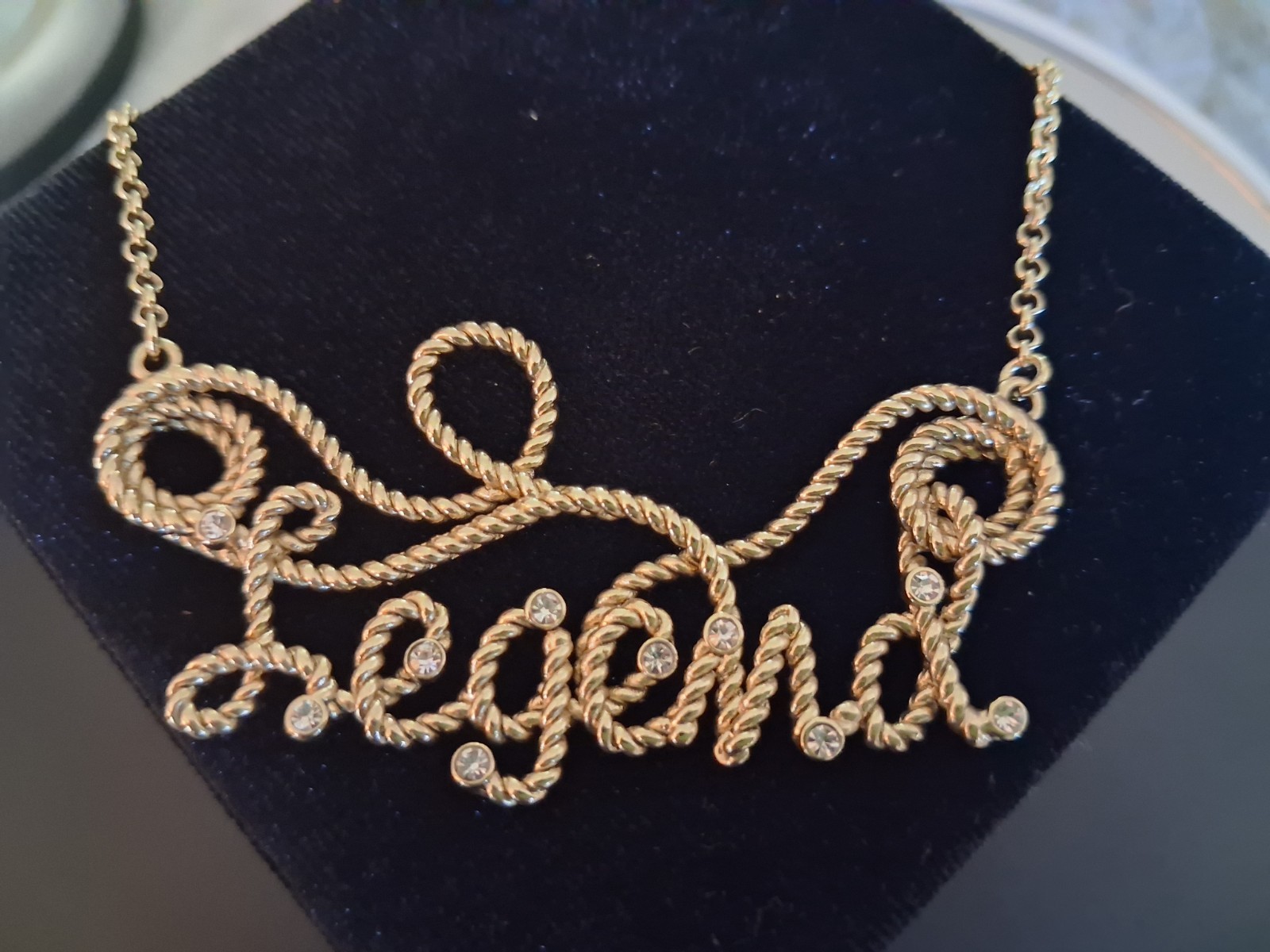 HEIDI DAUS “Rodeo Legend” Crystal Accented 17″ L. Gold-tone Chain Necklace