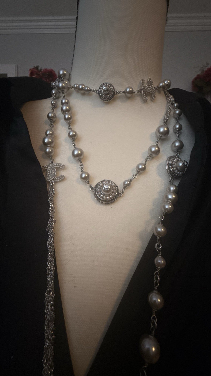 CHANEL Signed Silver Tone Gray Faux Pearl Beaded Link Necklace CC Charm Crystal