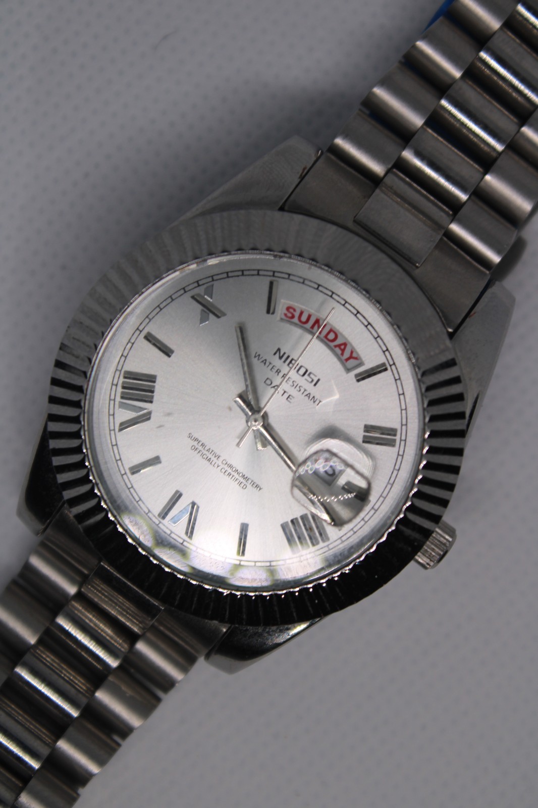 Luxury Men’s Stainless Steel Watch – NIBOSI Quartz Wristwatch, Waterproof