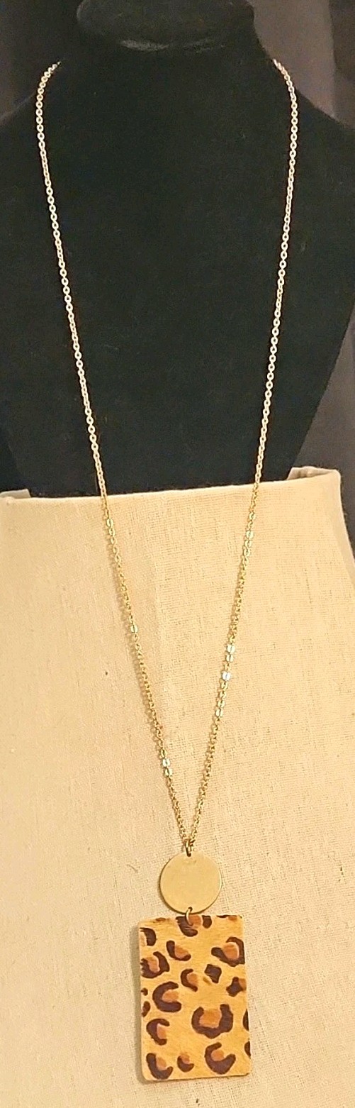 Gold Tone Metal Cable Chain Necklace Rectangle Leopard Print Charm Pendant