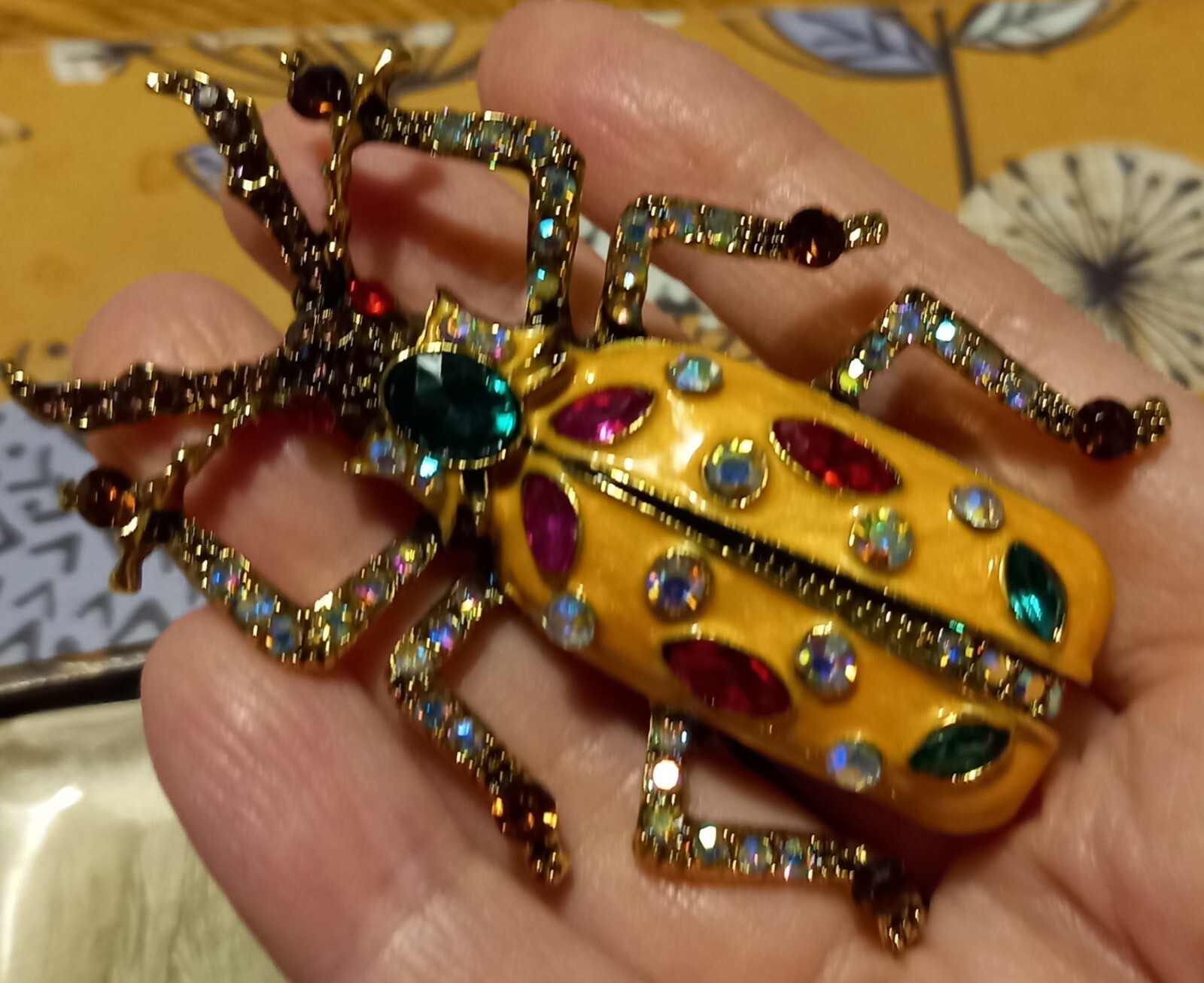 VINTAGE STYLE GOLDTONE ORANGE & MULTICOLOURED CRYSTAL ABSTRACT INSECT BROOCH